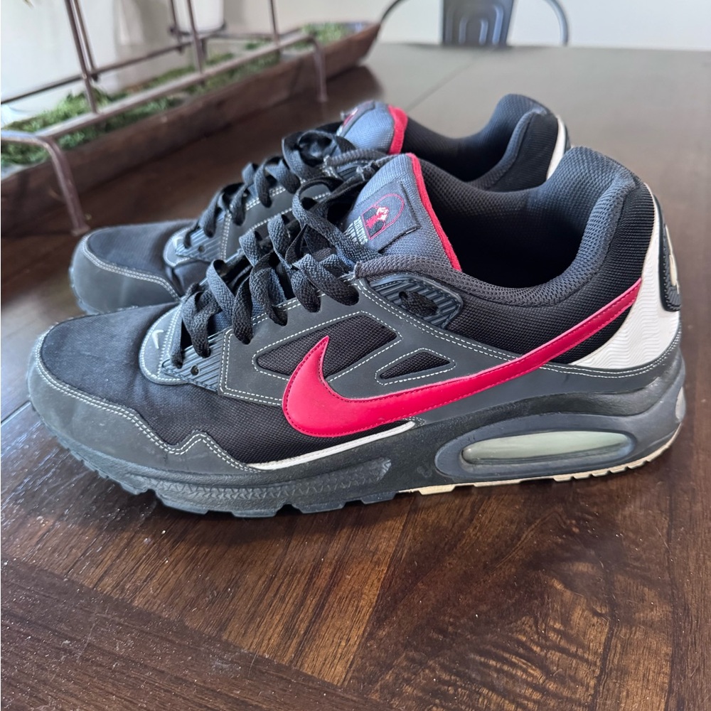 Nike Air Max Skyline 2009 “Athletics West” Men’s size 13 Shoes Sneakers